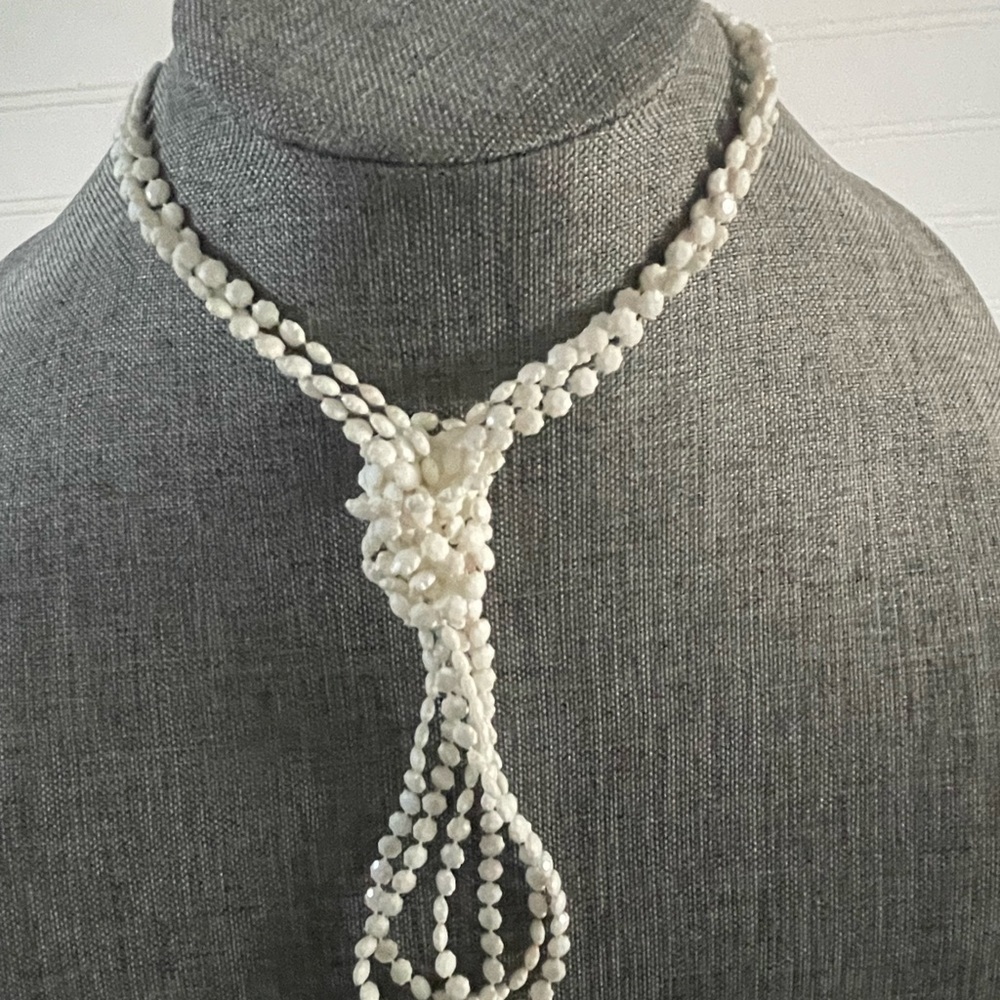 Vintage Womens Retro White Bead Wrap Necklace 52” Pin-Up - Picture 6 of 8